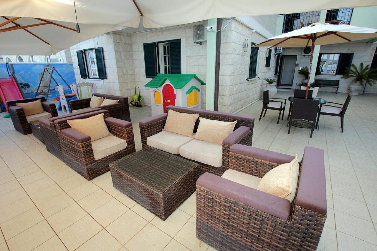 Апартаменты Studio Apartman Sveti Stefan Свети-Стефан-21