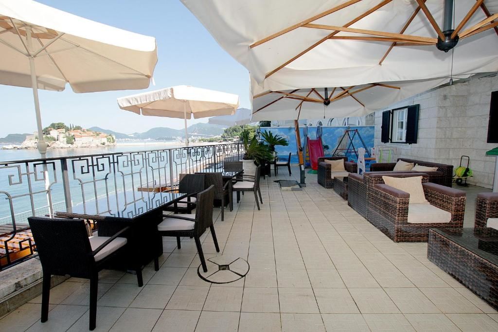 Апартаменты Studio Apartman Sveti Stefan Свети-Стефан-28