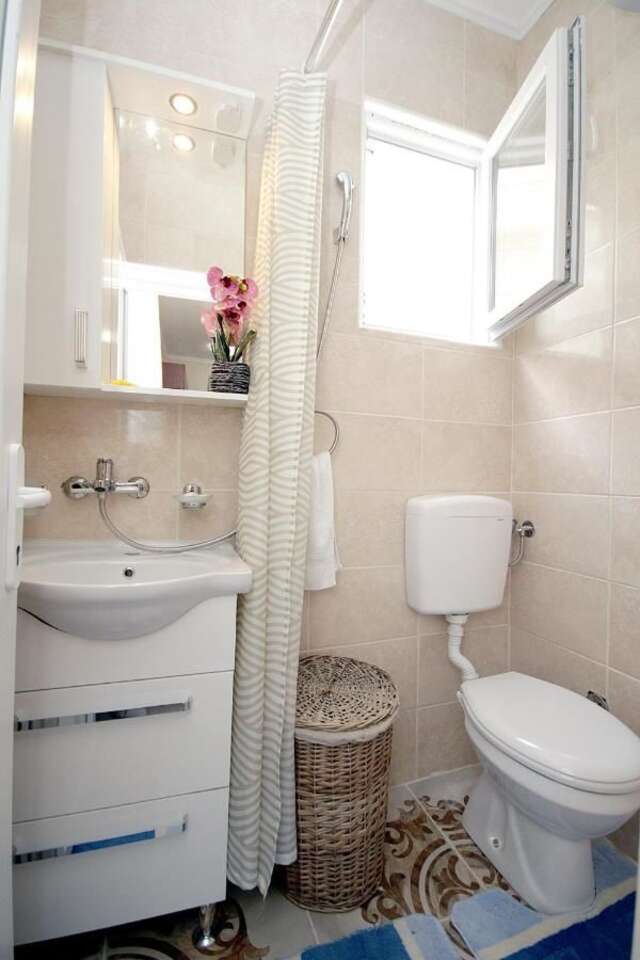 Апартаменты Studio Apartman Sveti Stefan Свети-Стефан-12