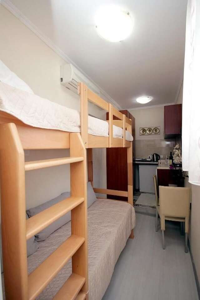 Апартаменты Studio Apartman Sveti Stefan Свети-Стефан-33