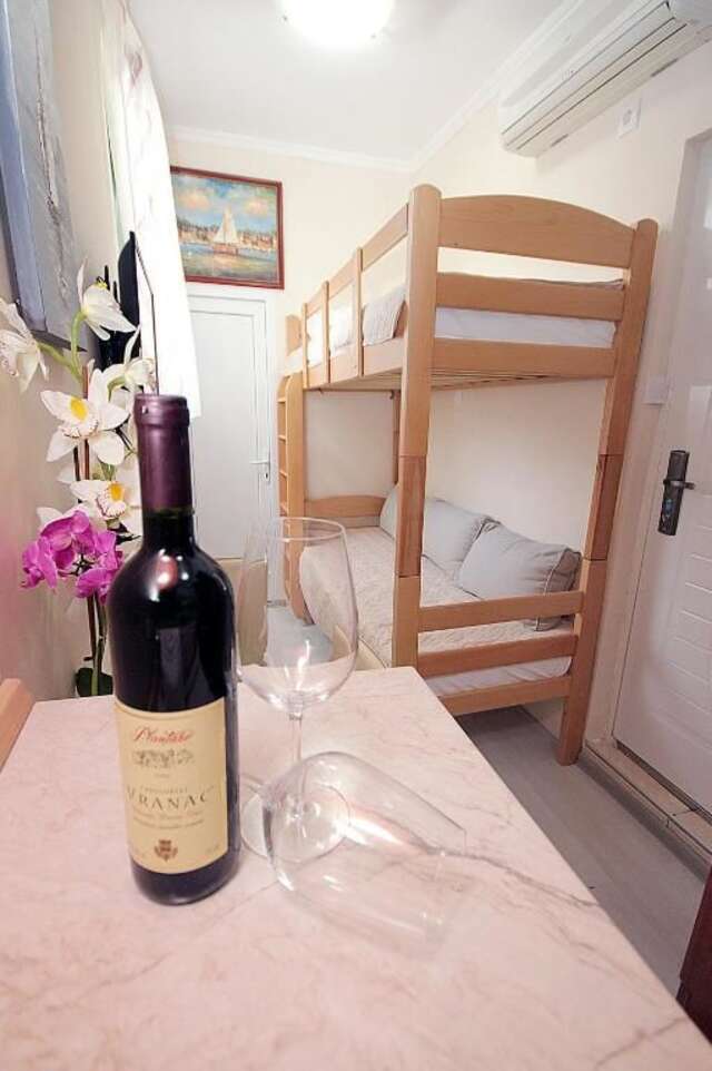 Апартаменты Studio Apartman Sveti Stefan Свети-Стефан-35